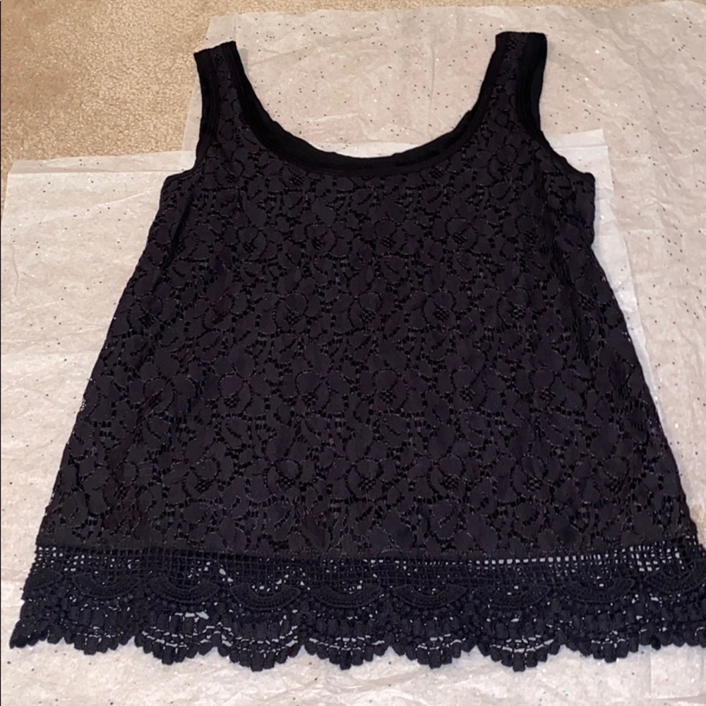 Small black tank top with lace detail